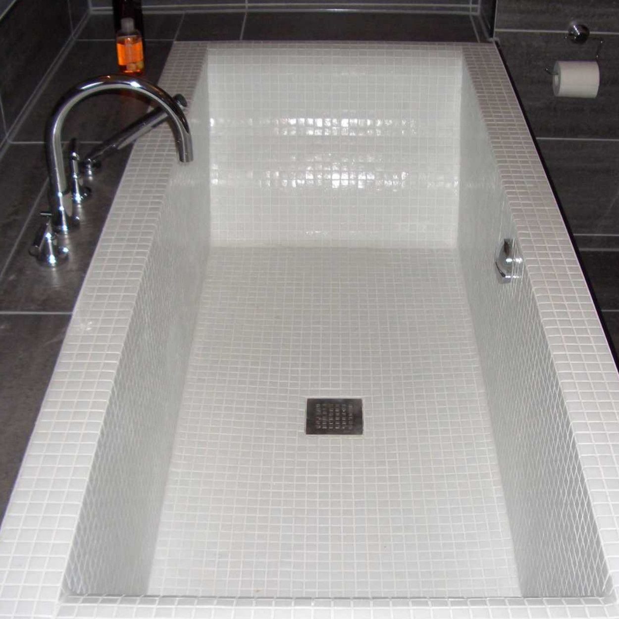 Wedi Sanbath Wave Betegelbare Badkuip